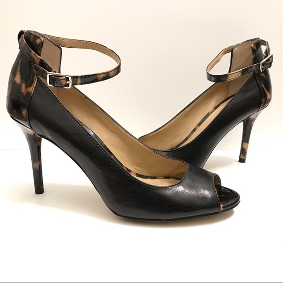 ANN TAYLOR || Peep-Toe Heel - Picture 1 of 9